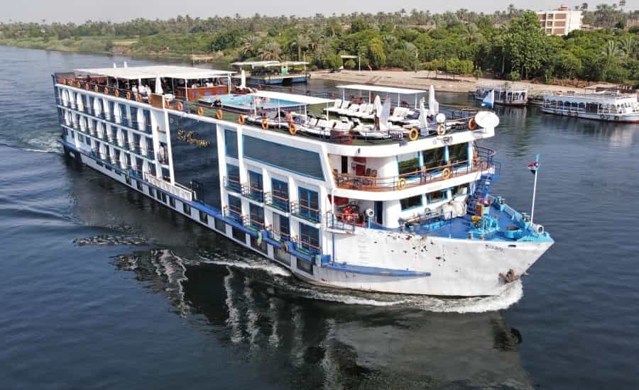 Royal La Terrasse Cruise